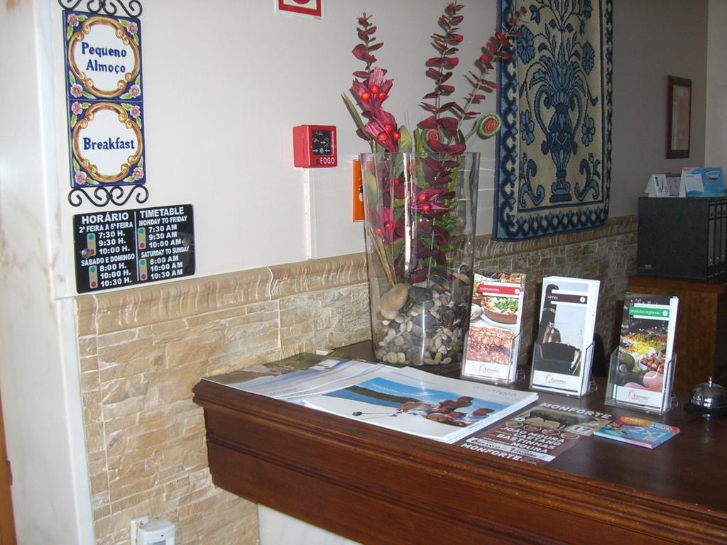 Hotel O Gadanha Эштремош Экстерьер фото